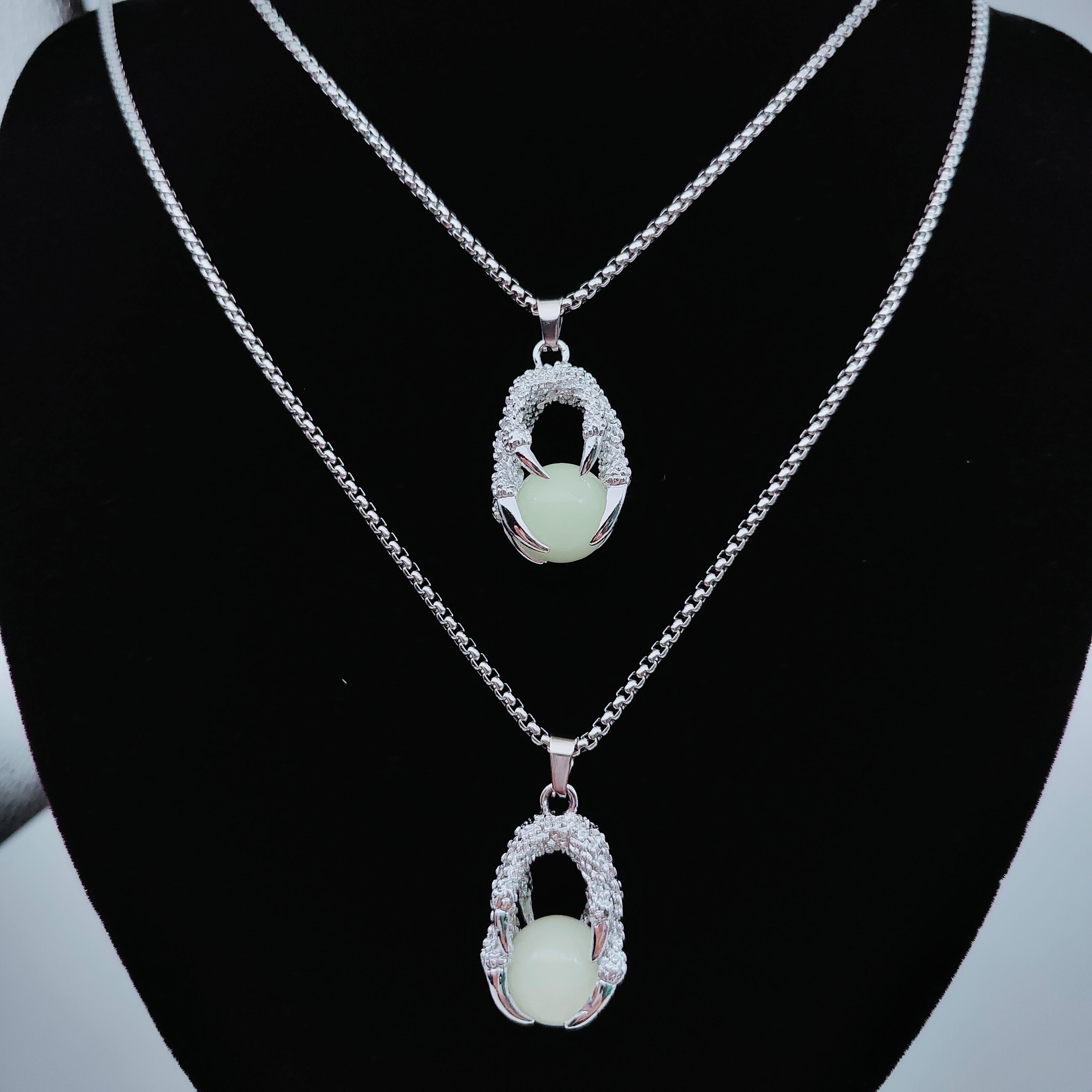 Glow in the Dark Dragon Claw Pendant and necklace